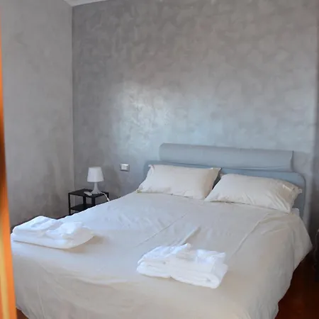 Apartment Attico Con Pergotenda
